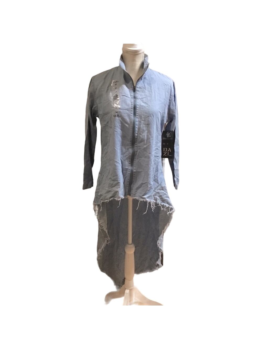 NWT Dazl High Low zip up Blouse